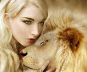 Как любит женщина лев