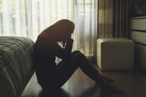 Что делать если у девушки депрессия